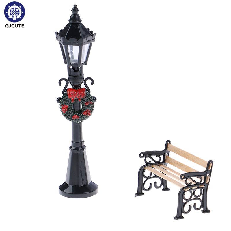 Miniature Christmas Street Lam - Kids Outdoor Cubby House 评论和价格