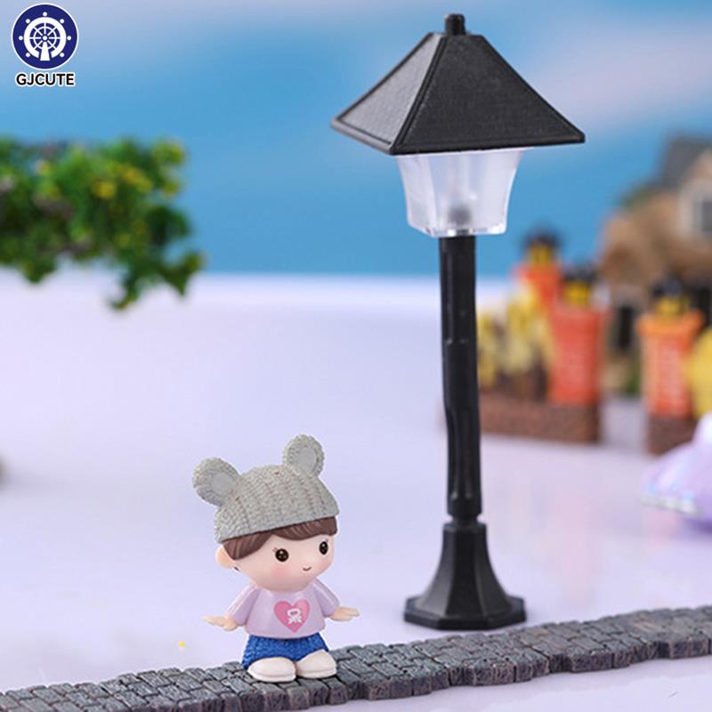 Miniature Christmas Street Lam - Kids Outdoor Cubby House 评论和价格